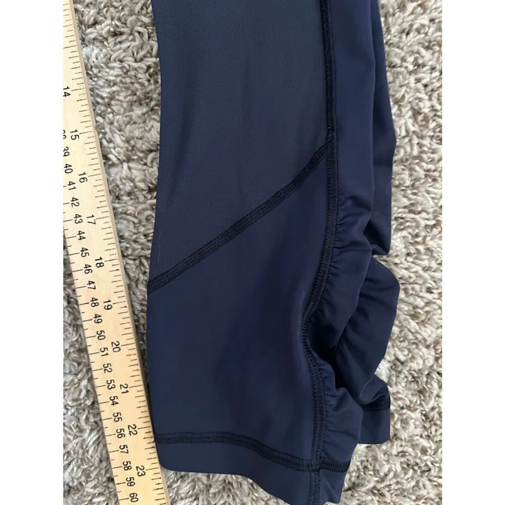 Like New! Lululemon Athletica Navy Leggings in Size 6